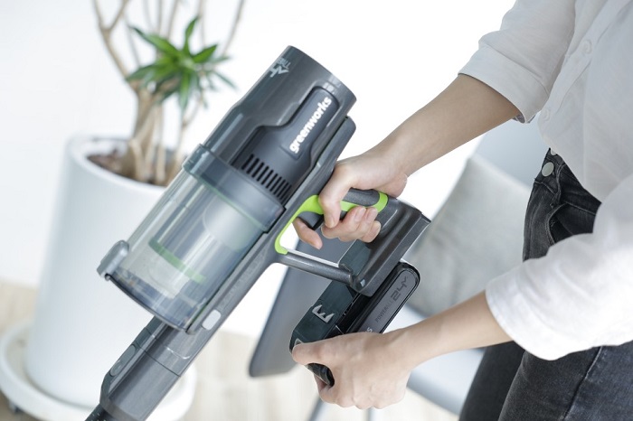 Пылесос вертикальный аккумуляторный Greenworks 24V GD24SV (с 1хАКБ 4 Ач и ЗУ)