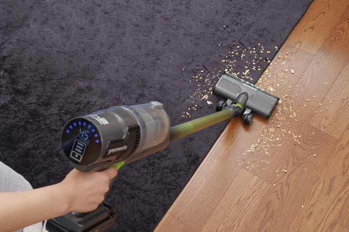 Пылесос вертикальный аккумуляторный Greenworks 24V GD24SV (с 1хАКБ 4 Ач и ЗУ)