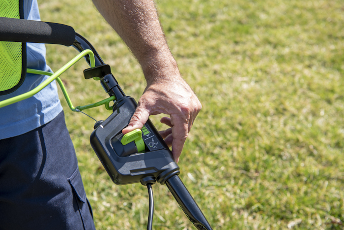 Газонокосилка аккумуляторная Greenworks 82V GC82LM51SP2K2 (1хАКБ 5 Ач и ЗУ) 51 см самоходная