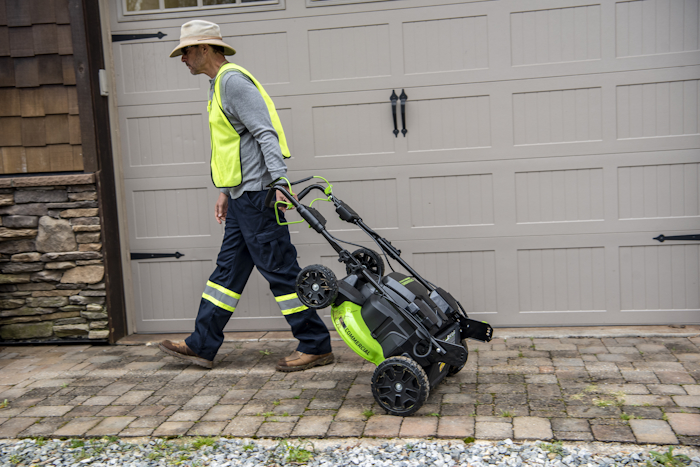 Газонокосилка аккумуляторная Greenworks 82V GC82LM61S TwinForce (без АКБ и ЗУ) 61см самоходная