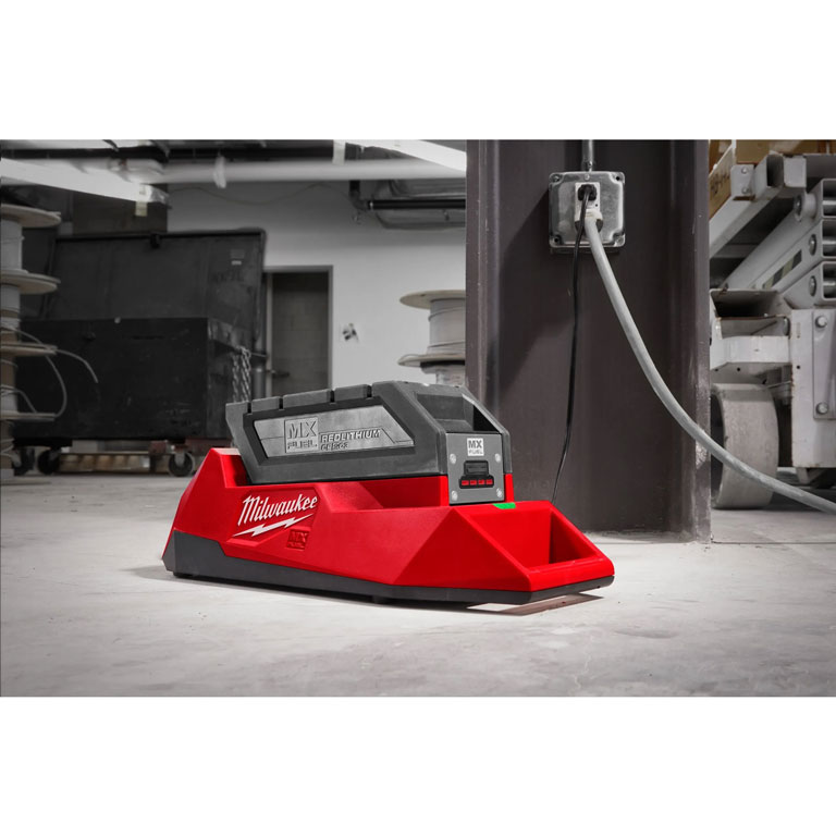Зарядное устройство для инструмента Milwaukee MXF C (4933471839)