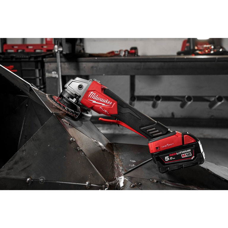 Угловая шлифмашина Milwaukee M18 ONEFSAG125XPDB-502X FUEL (4933478435)