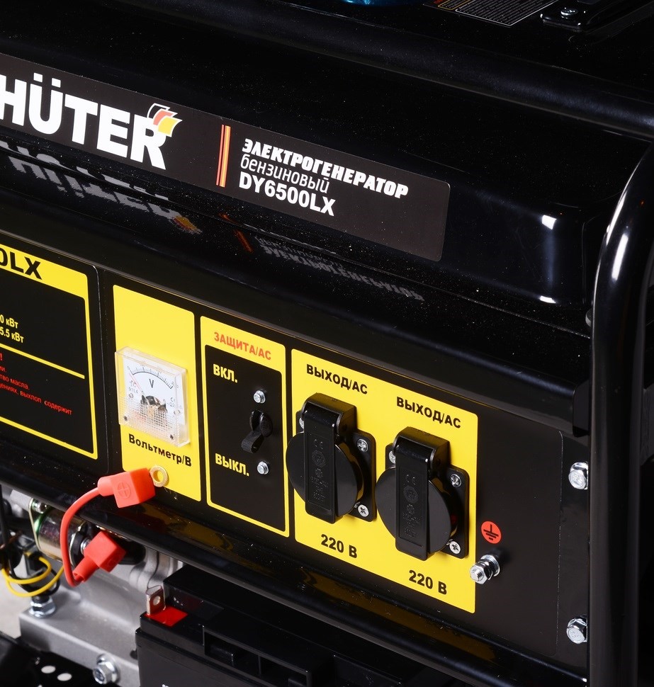 Электрогенератор DY6500LX с колёсами и аккумулятором Huter