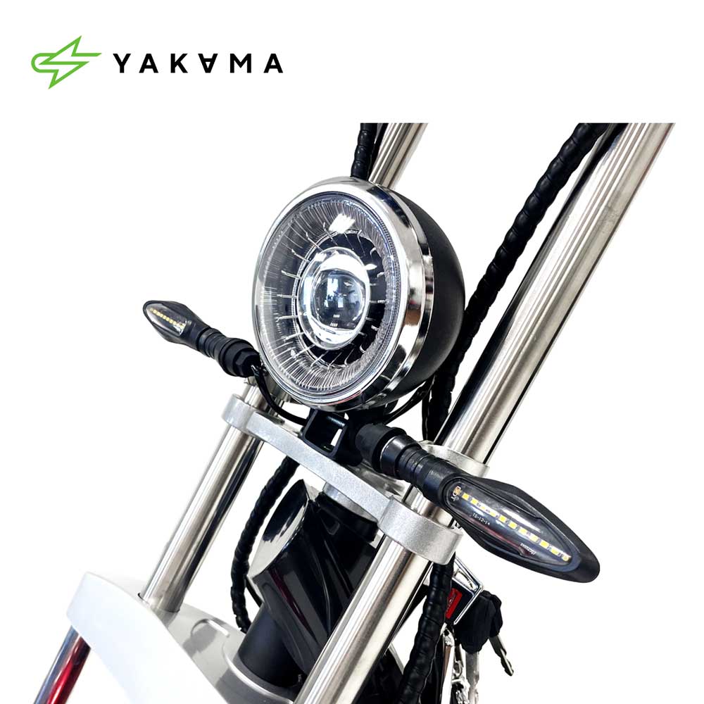 Электроскутер YAKAMA AP-H008-3 черный