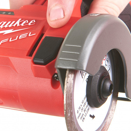 Монтажная (отрезная) пила Milwaukee M12 FCOT-422X Fuel (4933464619)
