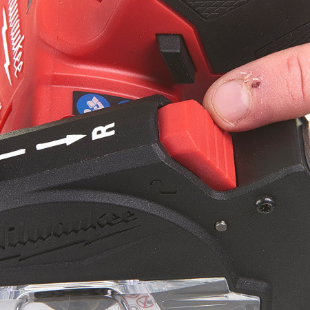 Монтажная (отрезная) пила Milwaukee M12 FCOT-422X Fuel (4933464619)