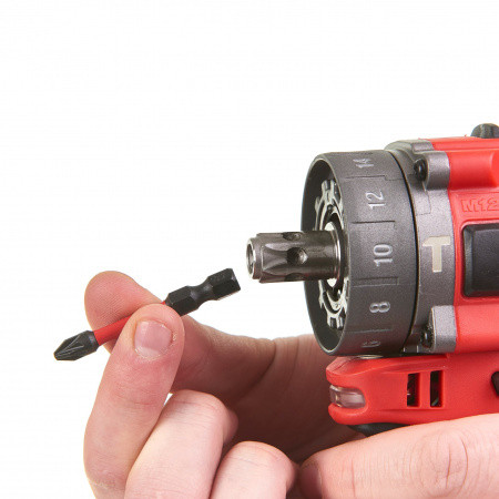 Дрель-шуруповерт Milwaukee M12 Fuel FPDX-202X (4933464136)