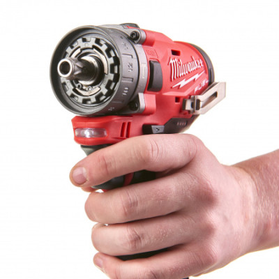 Дрель-шуруповерт Milwaukee M12 Fuel FPDX-202X (4933464136)