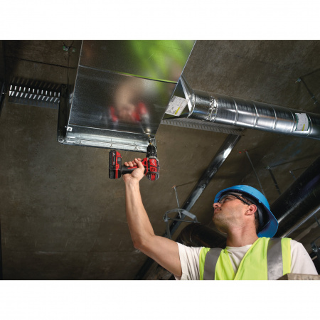 Дрель-шуруповерт Milwaukee M18 BPD-202C (4933443515)
