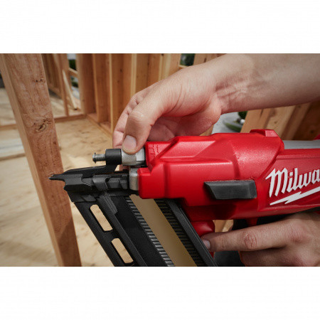 Аккумуляторный нейлер Milwaukee Fuel M18 FFNS-502C (4933478302)