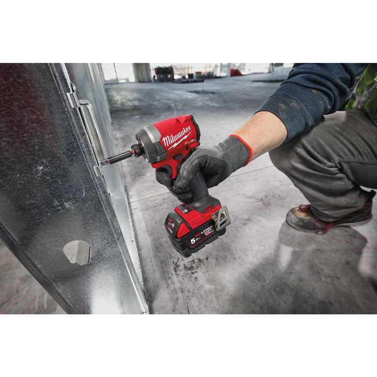 Винтоверт Milwaukee M18 FID3-0 (4933498061)