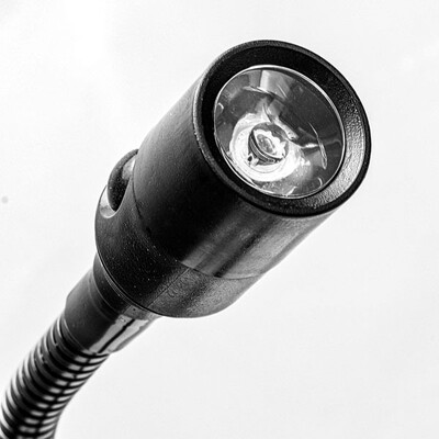 Станок точильный электрич. P.I.T., 300 Вт, 2950 об/мин, Ø150х12.7х20 мм, LED, пылезащита
