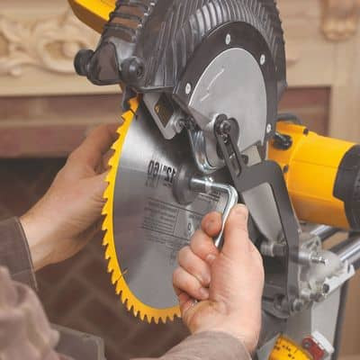 Торцовочная пила DeWalt DWS780 (DWS780-QS)