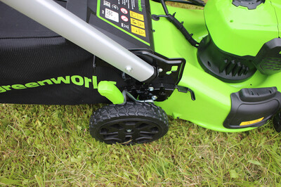 Газонокосилка аккумуляторная Greenworks 40V GD40LM48SP (1хАКБ 8 Ач и ЗУ) 48 см самоходная