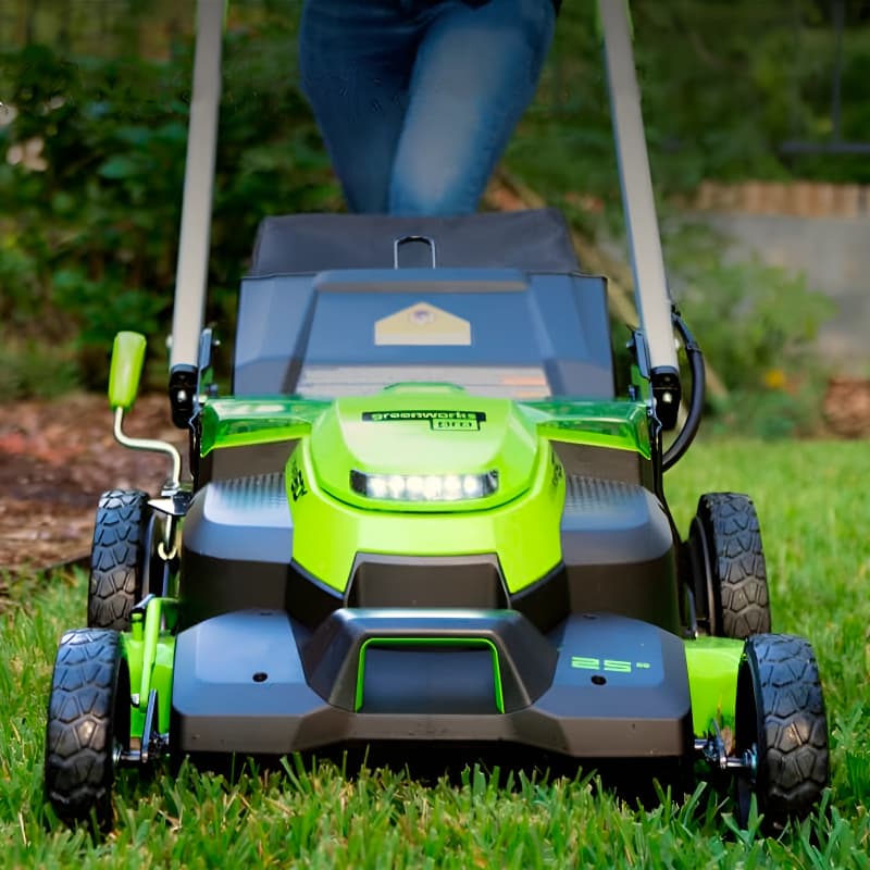 Газонокосилка аккумуляторная Greenworks 60V GD60LM61 (без АКБ и ЗУ) 61 см, самоходная, бесщеточная
