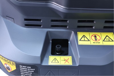 Газонокосилка бензиновая самоходная с сиденьем (райдер) ELAND LT-4592P