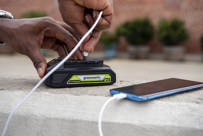 Аккумулятор Greenworks 24V 2Ач G24USB2 с USB разъемом