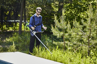 Триммер аккумуляторный Greenworks 40V GD40BCB (1хАКБ 5Ач и ЗУ) 40 см