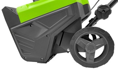 Снегоуборщик электрический Greenworks SN2300 2300 Вт 50 см