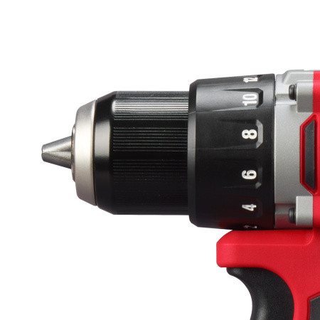Дрель-шуруповерт Milwaukee M18 BLDDRC-202C (4933492833)