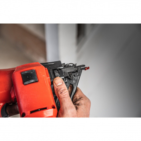 Аккумуляторный нейлер Milwaukee M18 FN15GA-0X (4933478091)