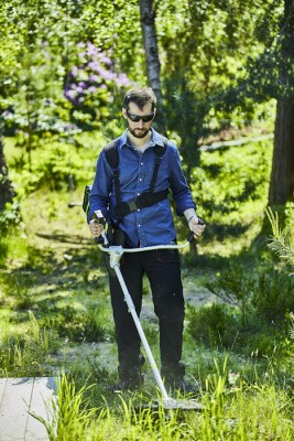 Триммер аккумуляторный Greenworks 40V GD40BCB (1хАКБ 5Ач и ЗУ) 40 см