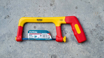 Ножовка диэлектрическая TOTAL THIJH3001