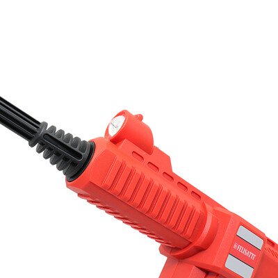 Аккумуляторная мойка высокого давления (кейс, 1 аккум. 4,0Ач, ЗУ 4А), 18В, макс. расход 4,9 л/мин, давление 40 бар, бещет. двигатель