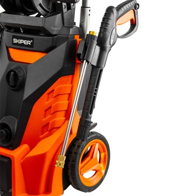 Мойка высокого давления SKIPER PM-210 PRO (2800Вт; 210 Бар; 8м шланг; 19,5кг; бесщ.дв;катушка;щётка)