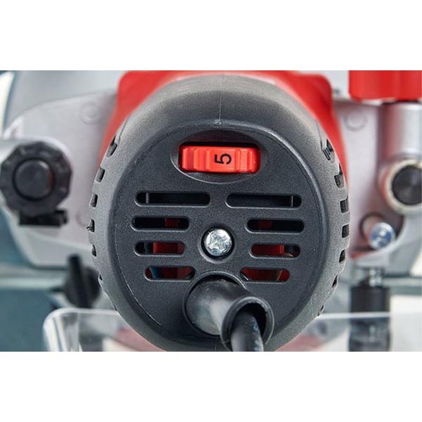 Фрезер универсальный, 1100Вт, цанга 6/8мм, 10000-25500об/мин, ход 40мм, 