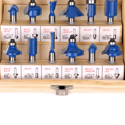 Набор фрез 12*8 B чем.