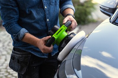 Полировальная машина аккумуляторная Greenworks 24V G24BU10 (без АКБ и ЗУ)