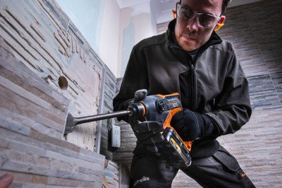 Перфоратор аккумуляторный AEG BBH18C (без батареи)