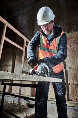 Пила циркулярная аккумуляторная AEG BKS 18C2-0 (без батареи)