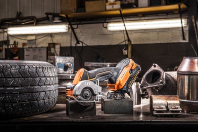 Пила циркулярная аккумуляторная AEG BMMS 18SBL-0 (без батареи)