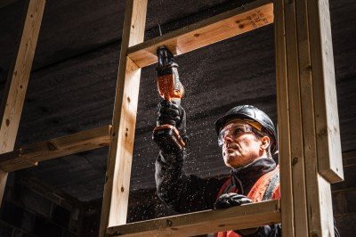 Пила сабельная аккумуляторная AEG BUS 18SBL-0 (без батареи)