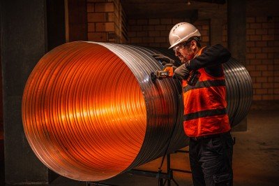 Пила сабельная аккумуляторная AEG BUS 18SBL-0 (без батареи)