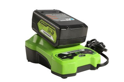 Зарядное устройство Greenworks 24V G24C4 4А