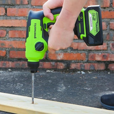 Перфоратор аккумуляторный Greenworks 24V GD24SDS1K2 (1хАКБ 2Ач и ЗУ) 1.2Дж