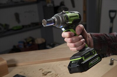 Гайковерт ударный аккумуляторный Greenworks 24V GD24IW400 (без АКБ и ЗУ) 400Нм