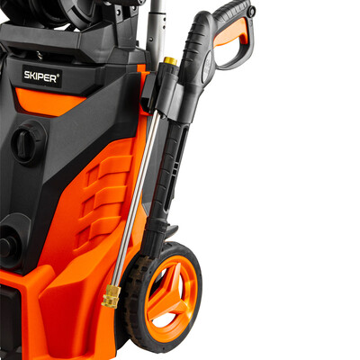 Мойка высокого давления SKIPER PM-210 PRO (2800Вт; 210 Бар; 8м шланг; 19,5кг; бесщ.дв;катушка;щётка)