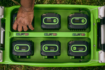 Зарядное устройство Greenworks 82V G82CT6 для 6-ти аккумуляторов