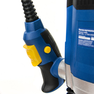 Фрезер вертикальный KATANA FV3000 (1400 Вт, 11000-30000 об/м,ход фрезы 50мм,цанга 6/8мм)