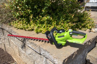 Кусторез аккумуляторный Greenworks 40V G40HT61 (без АКБ и ЗУ) 61см