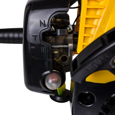 Мотодрель, 0,6 кВт/0,8 лс, 23 см.куб., патрон 1,5-13 мм